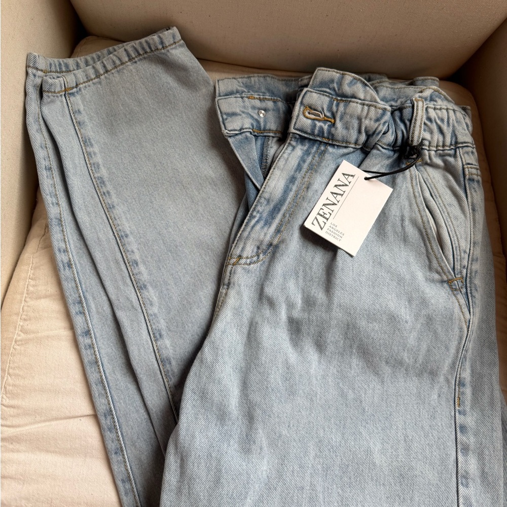 Zenana Paper Bag Jeans NWT Size M